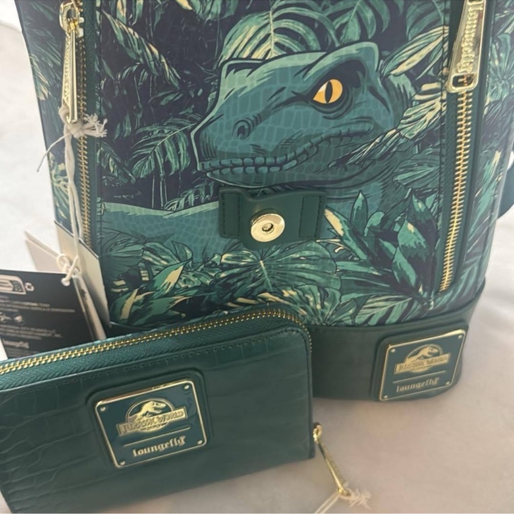 Loungefly Jurassic World Velociraptor Palm Mini backpack, Wallet, & Sling Bag - Picture 7 of 13